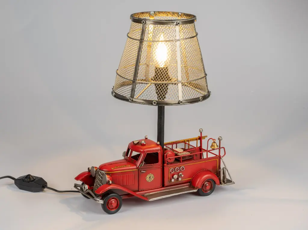 lampe camion de pompier antique