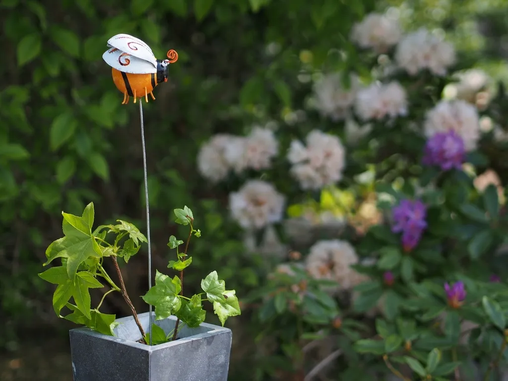[MD16144] Tuteur abeille