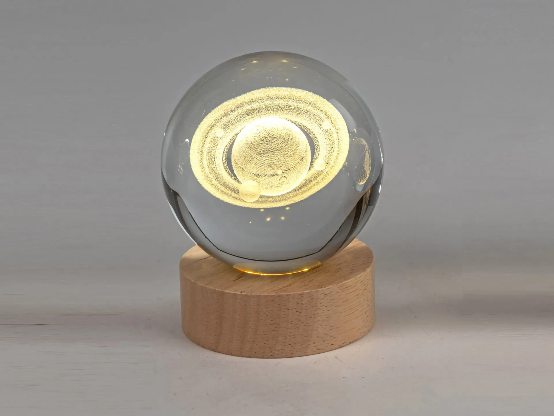 Boule de Cristal lumineuse planète